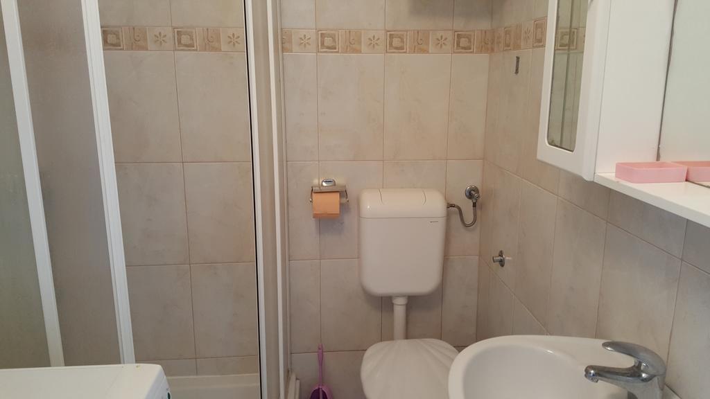 Studio Apartment Bosko Novalja Exterior photo