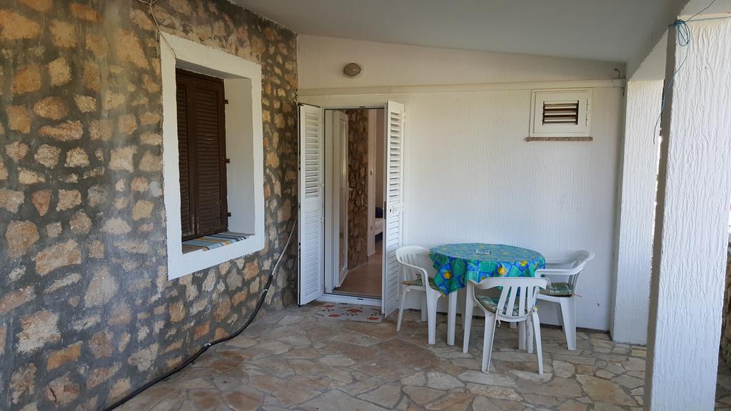 Studio Apartment Bosko Novalja Exterior photo